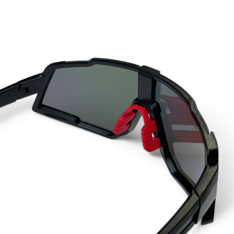 M100 C3 okulary sportowe czarne z czerwonymi zausznikami - noski