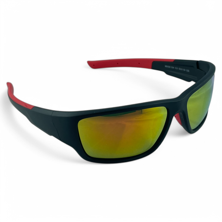 M104 C3 okulary sportowe czarne z czerwonymi zausznikami - widok z boku od prawej