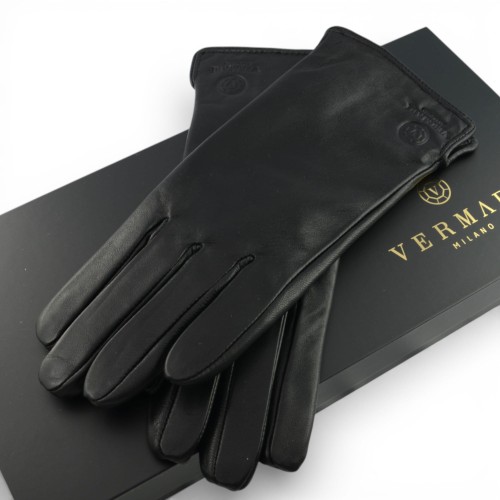 Vermari Milano eyewear model VOT0056 in a stylish frame.